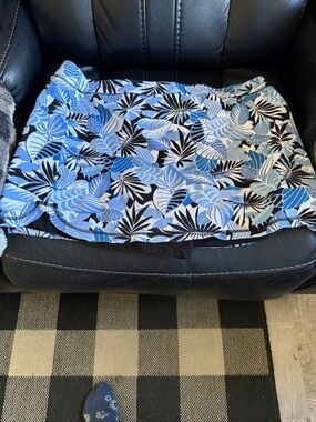 Blue Floral Print Women's Skort